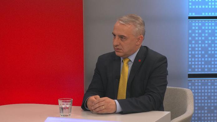 Na účtu zbylo jen pár tisíc. Středula stihl před odstoupením dary utratit