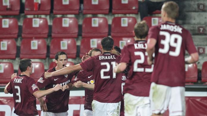 Sparta vyhrála a v lize skončila druhá, sezonu zakončila vítězně i Slavia