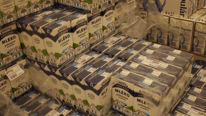 Česku chybí půl milionu litrů mléka