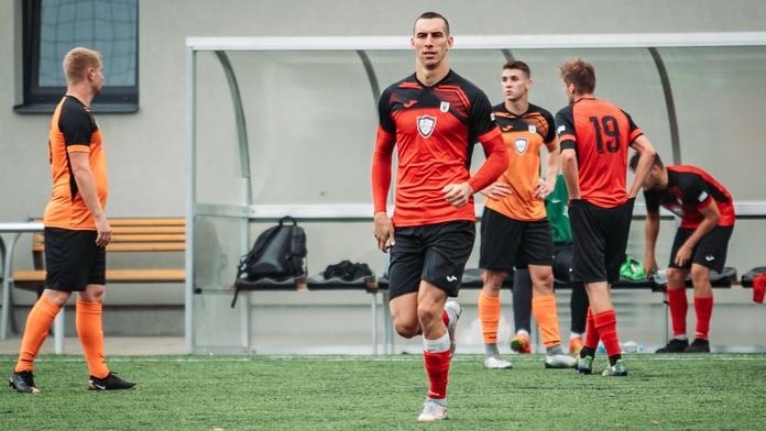 Michal Provod (uprostřed)