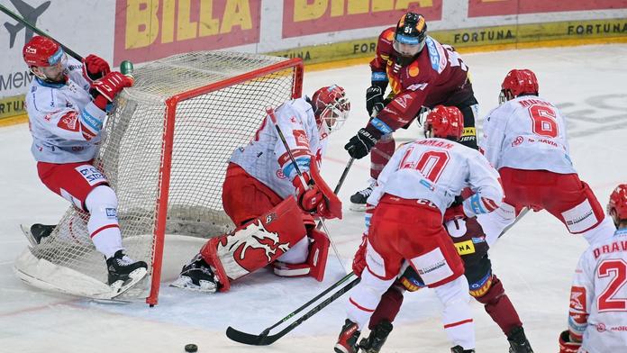 Slavia, Sparta i NHL. Překupníci lístků mají žně. Je to odpad, prskají fanoušci