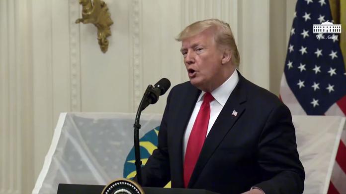 Zkusme savo do žíly, navrhuje Trump. Toto mu odpověděli experti