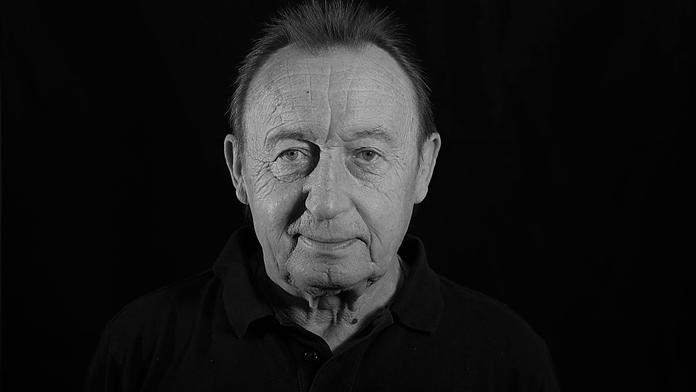 Rána pro německý fotbal. Zemřel historicky nejlepší střelec NDR