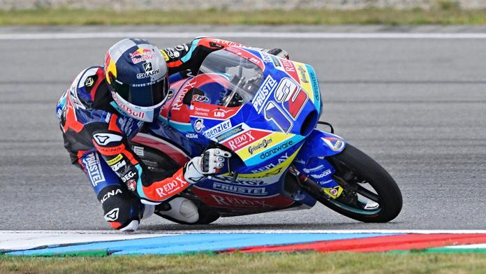 Márquez tvrdě najel na Abrahama, Salač zajel životní kvalifikaci