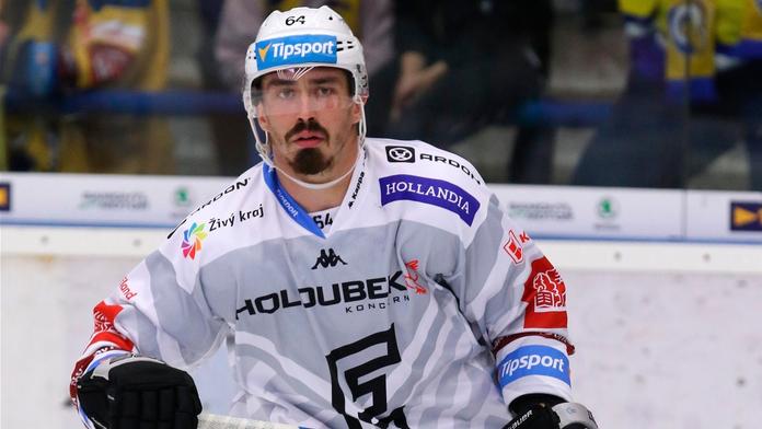 Západočeské derby ovládly Karlovy Vary, Jágr asistencí pomohl pouze k bodu