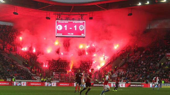 Jít, či nejít na derby a hokej? Situace se ještě může změnit, varuje hygienik
