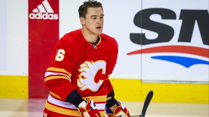 Zadorov jako první Rus v NHL vystoupil proti válce. S Ovečkinem se neshodne