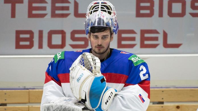 První Slovák, který ohlásil pokračování v KHL. Brankář Rybár zůstává ve Spartaku