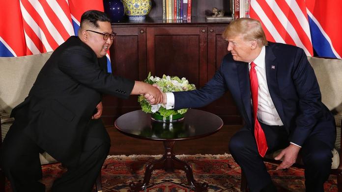 Trump ukončí vojenská cvičení s Jižní Koreou. Vyjde vstříc Kimovi