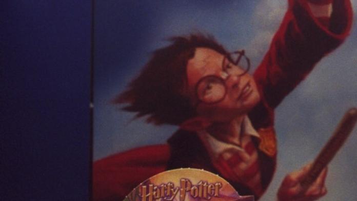 Soud s pirátským Harry Potterem znovu odročen