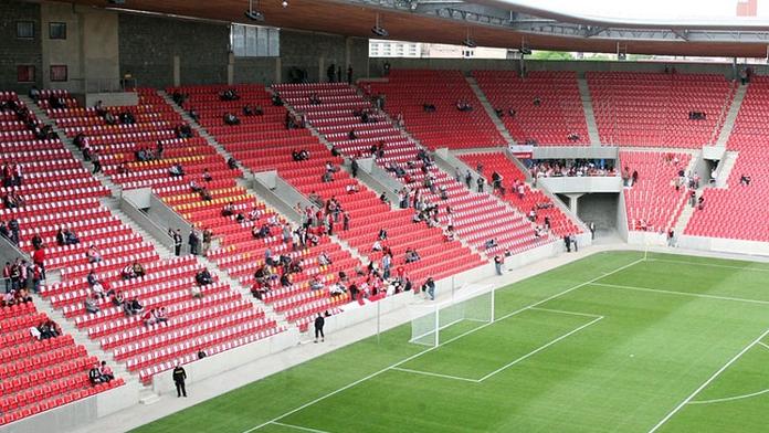 Slavia hlásí: Hraje se v Edenu, vyprodáno!