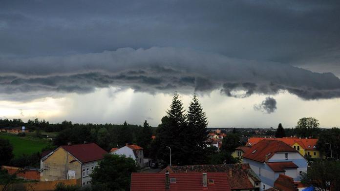 PŘEDPOVĚĎ POČASÍ: Vedra střídá rekordní ZIMA. Jak bude? Připravte si svetry!