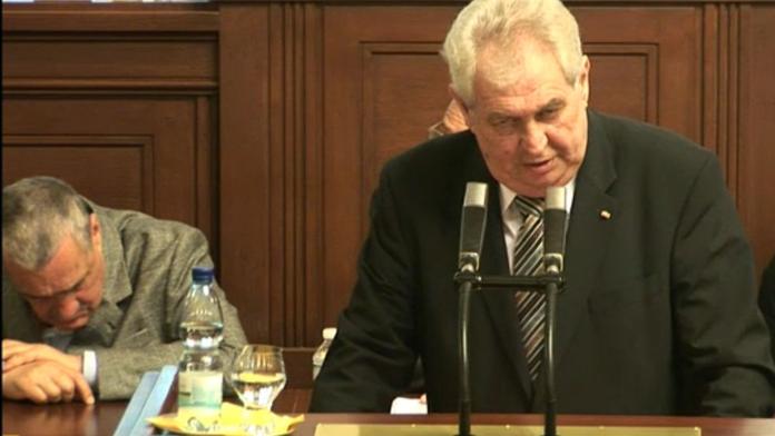 Víme, kdo je v Zemanově hradním týmu! Podívejte se, kdo mu bude radit!