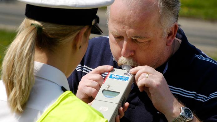 Policie chce přísnější pokuty: Za tyto přestupky si hodně připlatíte