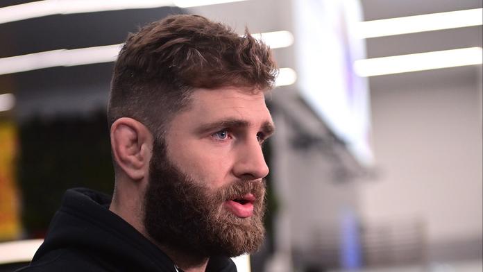 Procházka na místě činu. Zašel si na basketbal a dostal dres