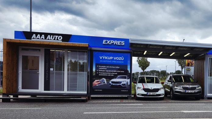 Expresní pobočka AAA AUTO: Rychlá cesta k novému vozu blízko domova