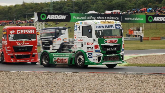 Ovládne Buggyra opět mostecký autodrom? Sledujte živě na VOYO!