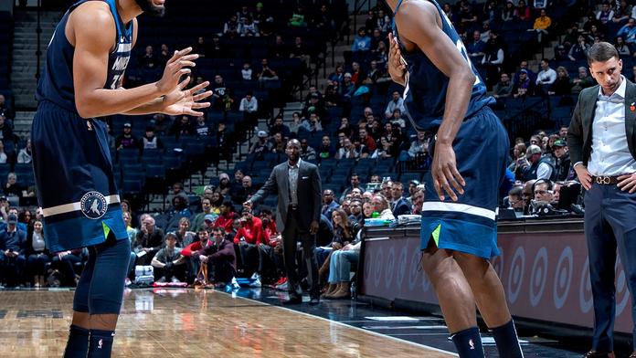 Série proher je u konce, Minnesota týmovým výkonem převálcovala Clippers