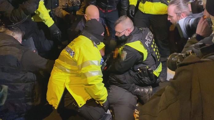 Stovky přestupků i pokut: Policie prozradila, jak řešila porušení opatření