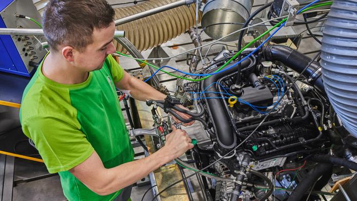 Škodovka přebírá spalovací motory pro celý Volkswagen. Bude je vyvíjet pro Audi i Cupru