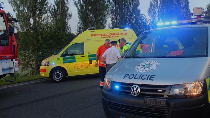 Smrtelná nehoda na Plzeňsku! Čelní srážku s náklaďákem řidič nepřežil