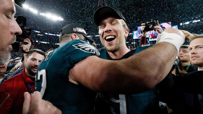 Vyhrál superbowl, porazil legendu. Přesto Foles asi bude muset odejít