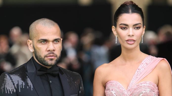 Dani Alves je zničený. Manželka ho odkopla, ve vězení drží hladovku