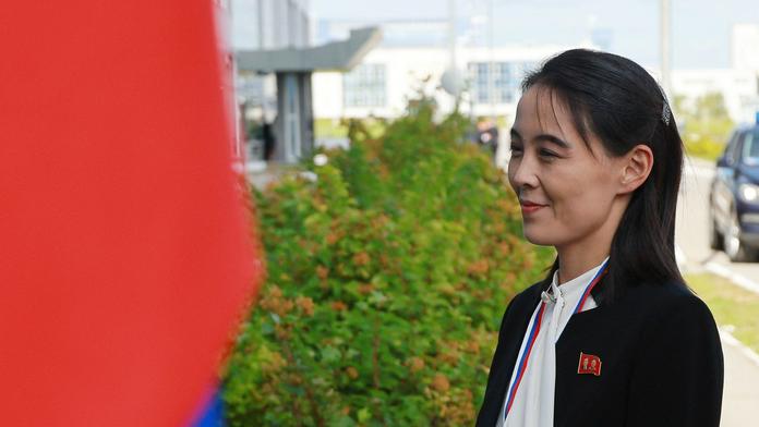 Severní Korea má problém. Šíří se nelichotivé video Kimovy sestry