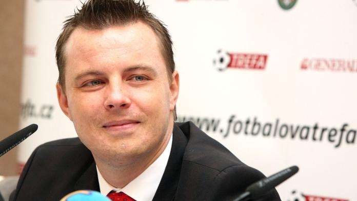 Kandidát na post předsedy FA ČR Rajchl je podle magazínu Hattrick ve střetu zájmů s byznysem