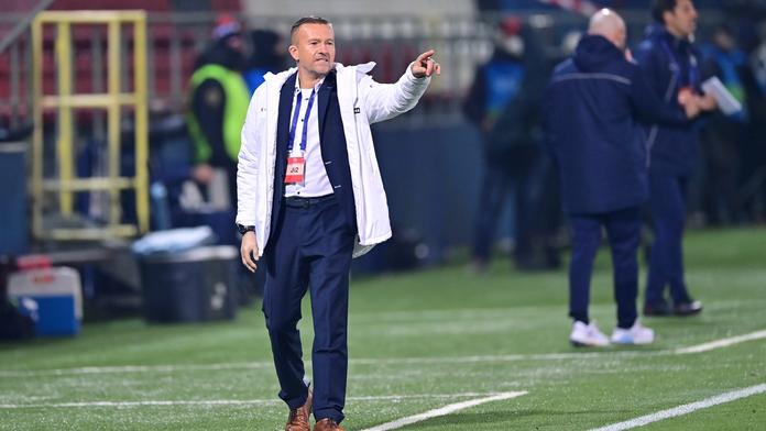 Vaclík je jasná jednička, ale chceme dát možnost i dalším brankářům, říká Chytrý