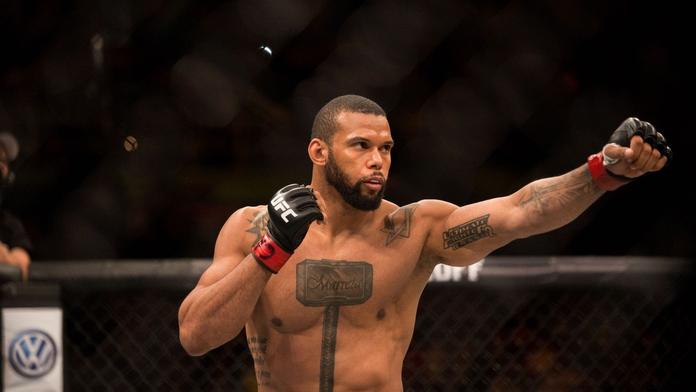 UFC potřebuje šampiona, který není furt v průseru, říká si o titul Santos