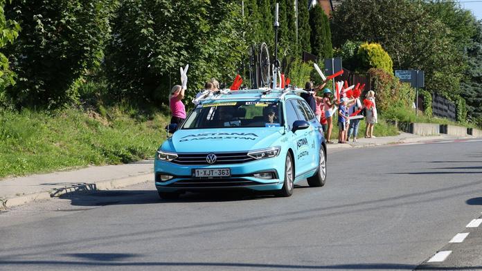 Týmový vůz cyklistické stáje Astana