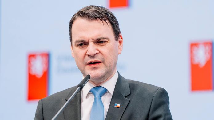 Macinkovy zprávy prezidentovu poradci nebyly v rozporu se zákonem, rozhodla policie