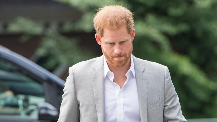 Princ Harry se schovává před veřejností. Nechce dělat problémy, myslí si expertka