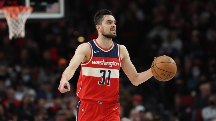 Satoranský se rozloučil s NBA: Byl to splněný sen. Díky, dal soutěži sbohem