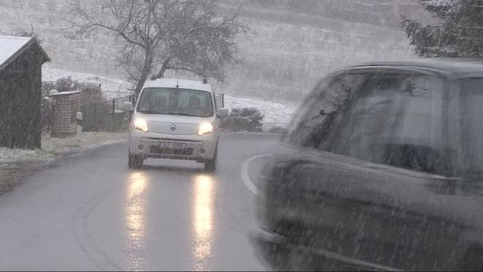 POČASÍ: Zataženo s přeháňkami! Místy sněžení
