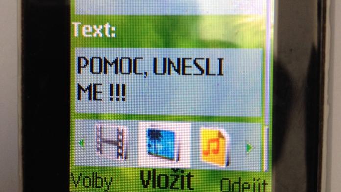 Unesli mě a chtějí výkupné, psala žena příteli v sms