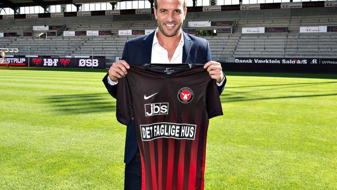Hezké překvapení: Kadlec si zahraje s fotbalovou superstar!