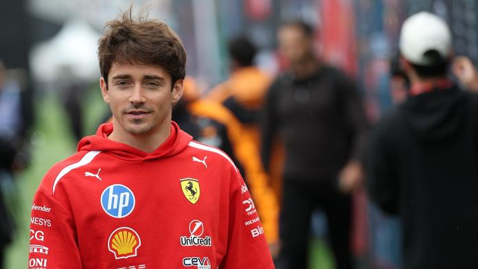 Sen pokračuje. Leclerc prodloužil s Ferrari a myslí na titul mistra světa