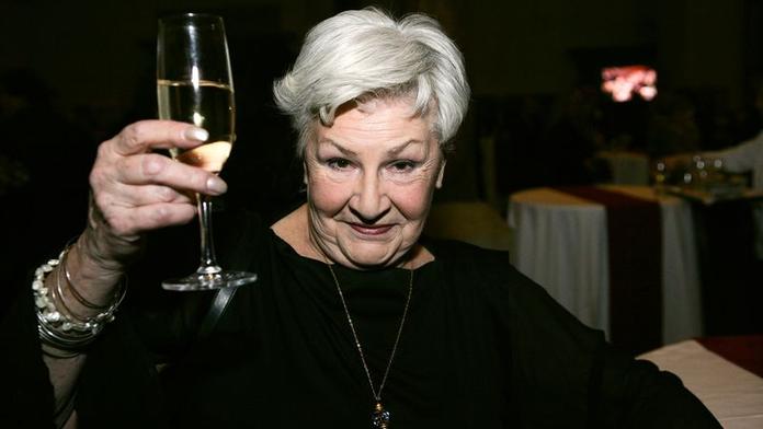 Kamila Moučková ZKOLABOVALA v divadle!