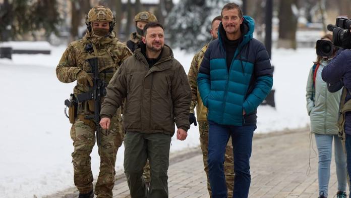 Bear Grylls se setkal se Zelenským. Ochranka si myslela, že ho chce otrávit