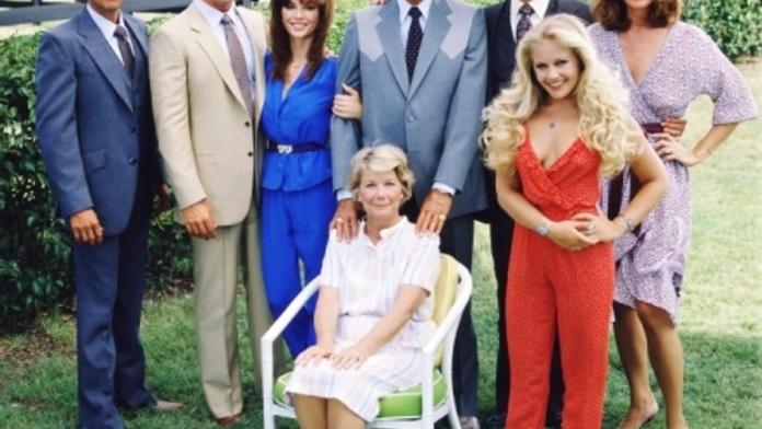 Dallas je zpět! Nejúspěšnější televizní drama všech dob se vrací!