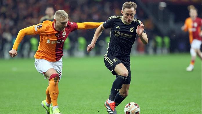 Sparta v Turecku pálila šance, z divokého utkání si odváží prohru o gól