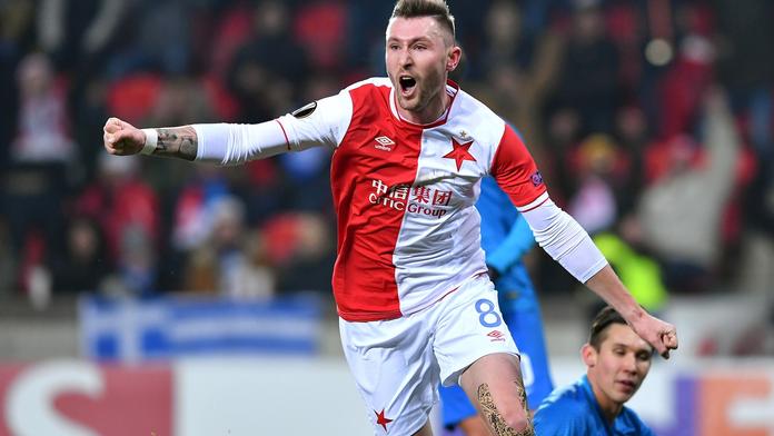 Nadšení u fotbalového reprezentanta! Záložník Zmrhal bude otcem
