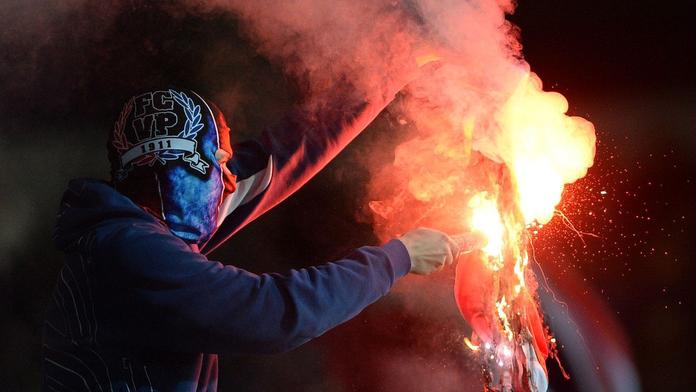 Slavisté dělali v Plzni problémy. Po rvačkách bylo zadrženo 10 lidí!
