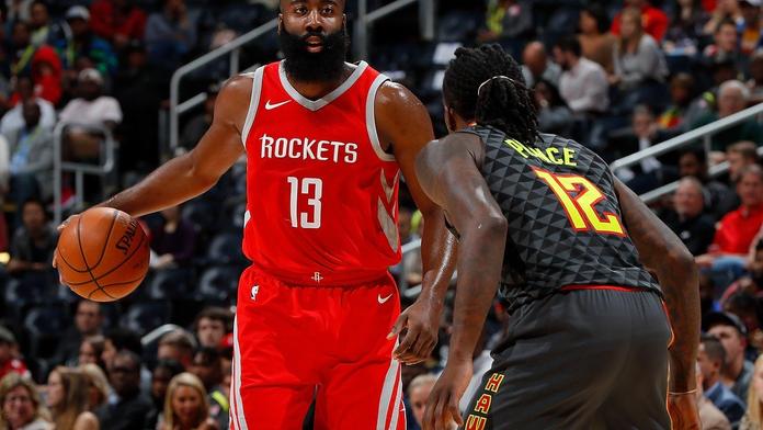 Harden řádil jako zvíře! Nasázel triple-double a napodobil Jordana
