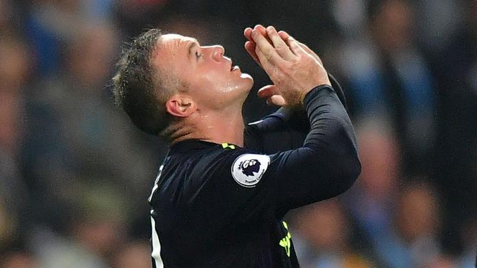 Rooney oslavil jubilejní 200. ligový gól! Trefil se proti City. VIDEO
