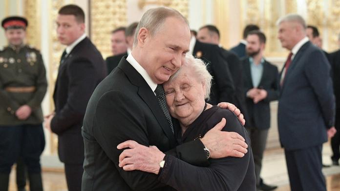 Žena, která udělala Putina nejmocnějším mužem. Unikly detaily o jejich vztahu