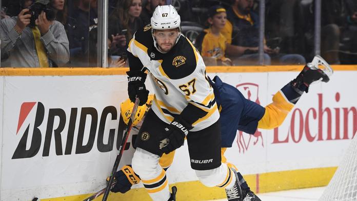 Většinu sezony neodehrál, přesto si ho Boston nechá. Zbořil má novou smlouvu