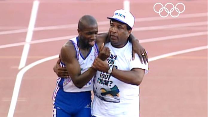 Tvůrce jednoho z největších olympijských okamžiků zemřel. Můj hrdina, smutní syn